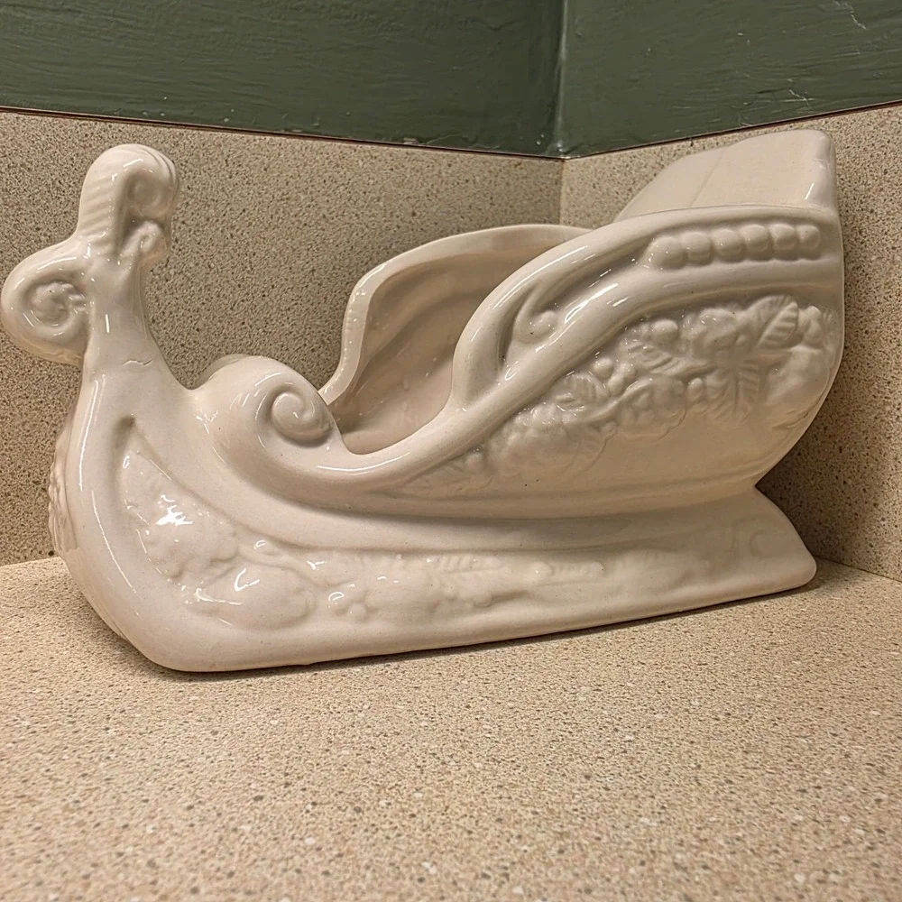 Ceramic Sleigh Planter Candy‎ Dish Medium Off-White Christmas Holiday Decor